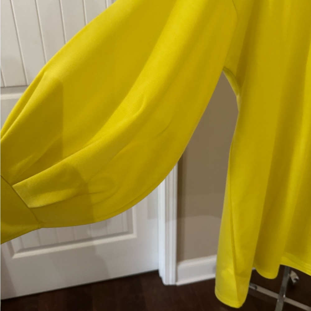 Boohoo Bright Yellow Crew Neck Sweater - Picture 3 of 5